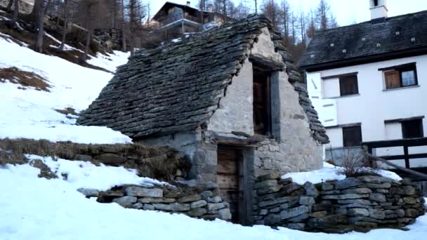 Talyan Alplerinde Bir Köyde Antik Bir — Stok video