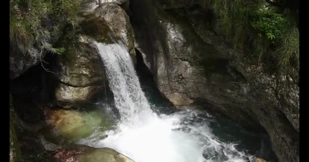 Wasserfall Tal Von Vertova — Stockvideo