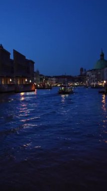 Dikey - Gece Manzaraları - Venedik 'te Büyük Kanal
