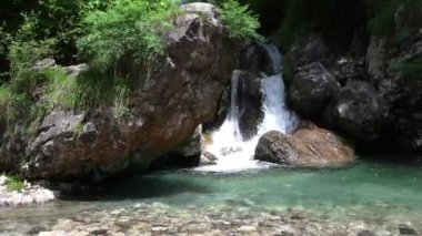 Pozze di Erve 'yi keşfedin, Lombardiya' da gizli bir cennet.