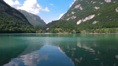 Tenno Gölü, Trentino 'nun kalbinde bir turkuaz mücevher.