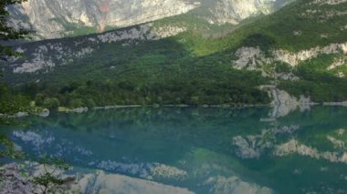  Molveno Gölü, Dolomitlerin incisi.