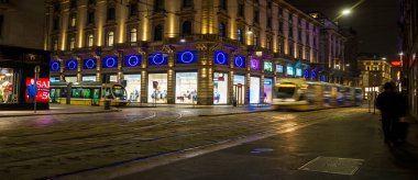  Gece Sahneleri - Milano 'daki Degli Orefici üzerinden 01-25-2025