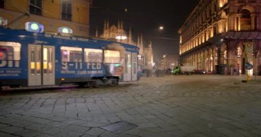  Milano 'daki Piazza Duomo Tramvayı 01-25-2025.