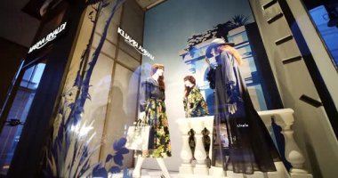 Gece Sahneleri - Corso Vittorio Emanuele II 'deki Marina Rinaldi Mağazası 2005-10-2025