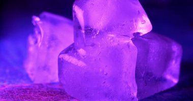 Makro - Renkli Buz Küpleri