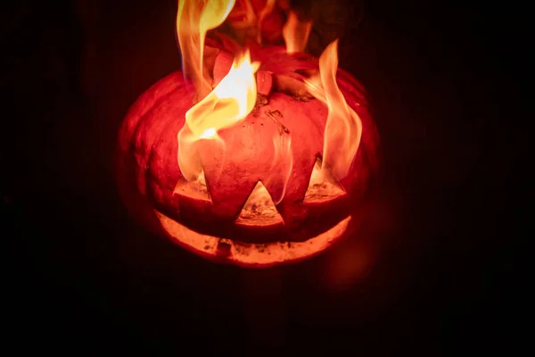 Sonrisa Fuego Calabaza Halloween Ojos Aterradores Para Noche Fiesta Vista — Foto de Stock