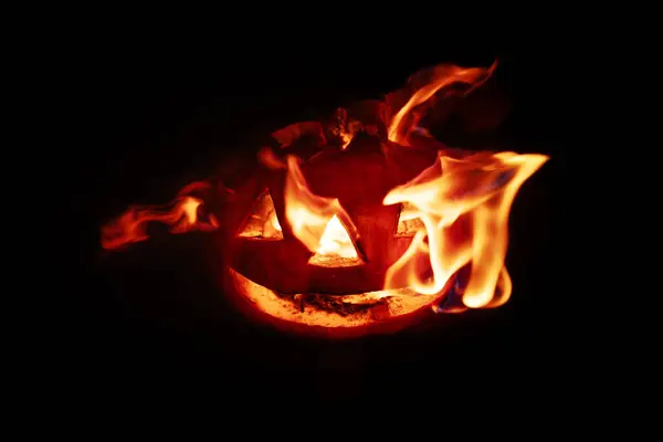 Halloween Pumpkin Fire Smile Scary Eyes Party Night Close View — Stock Photo, Image