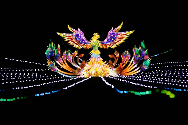 Londen Engeland December 2021 Kleurrijk Verlicht Mythisch Schepsel Lightopia Crystal Rechtenvrije Stockfoto's