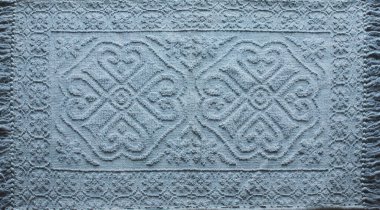 Orijinal El, yüksek çözünürlüklü örgü ve baskılı halı, kilim ve banyo minderi.