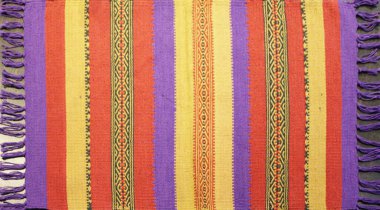Orijinal El, yüksek çözünürlüklü örgü ve baskılı halı, kilim ve banyo minderi.