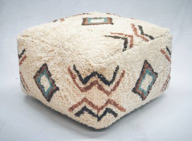 El dokuması, yüksek çözünürlüklü ve örgülü Pouf koltuğu.
