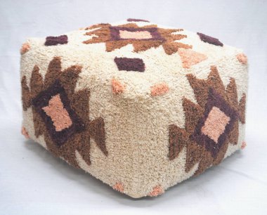 El dokuması, yüksek çözünürlüklü ve örgülü Pouf koltuğu.