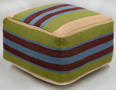 El dokuması, yüksek çözünürlüklü ve örgülü Pouf koltuğu.