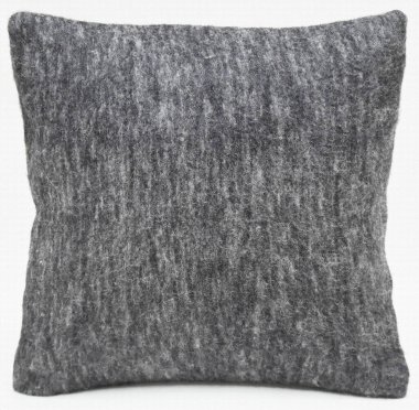 Mohair Hand yüksek çözünürlüklü dokuma yastıklar ve yastık kılıfları yaptı.