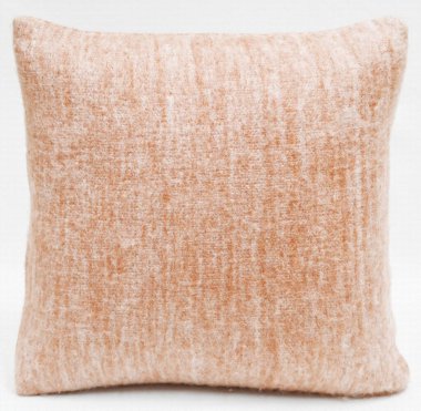 Mohair Hand yüksek çözünürlüklü dokuma yastıklar ve yastık kılıfları yaptı.