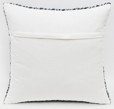 Mohair Hand yüksek çözünürlüklü dokuma yastıklar ve yastık kılıfları yaptı.