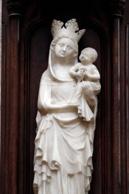 Fleury Abbey en ünlü Benedictine manastırlarından biridir. Bakire Meryem ve Çocuk. Fleury Leydimiz. 14. yüzyıl. Aziz Benoit sur Loire. Fransa. 