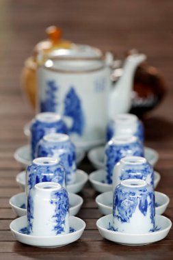 Çin çay seremonisi. Çin porselen bardakları. Hoi An. Vietnam. 