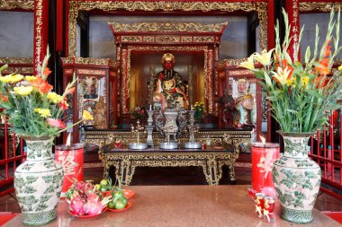 Cholon 'daki Taoist tapınağı. Nghia An Hoi Quan pagoda. Sunak. Ho Chi Minh Şehri. Vietnam. 