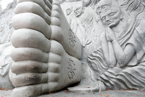 stock image Long Son buddhist pagoda.  Reclining Buddha. It represents the historical Buddha during his last illness, about to enter the parinirvana. Reclining Buddha. It represents the historical Buddha during his last illness, about to enter the parinirvana. C