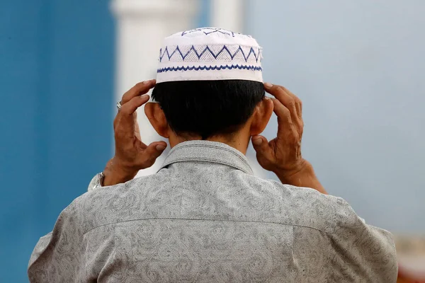 Moslim Bij Het Vrijdaggebed Zout Kufi Hoed — Stockfoto