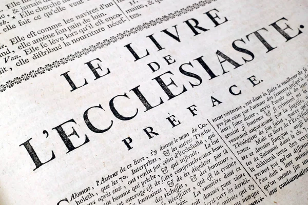 성경은 불어로 전도서입니다 프랑스 — 스톡 사진