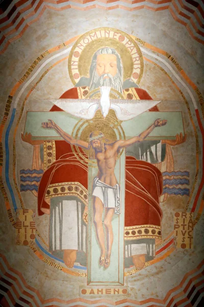 Pyhä Ferdinand Des Ternesin Kirkko Seinämaalaus Ristiinnaulitseminen Jeesus Ristillä Ranska — kuvapankkivalokuva