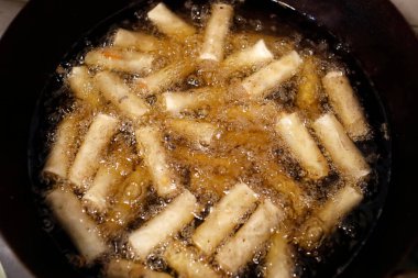 Tu An Budist tapınağı. Vejetaryen yemeği. Nems. Fransa. 