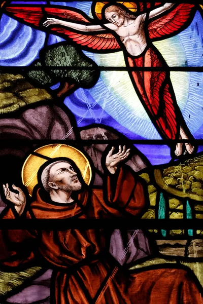 Katedra Antsirabe Witraże Franciszek Asyżu Odbiera Stygmaty Modląc Się Górze — Zdjęcie stockowe
