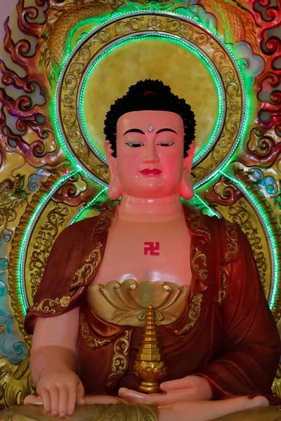 Буддійський Храм Хун Дао Статуя Будди Чау Док Єтнам — стокове фото
