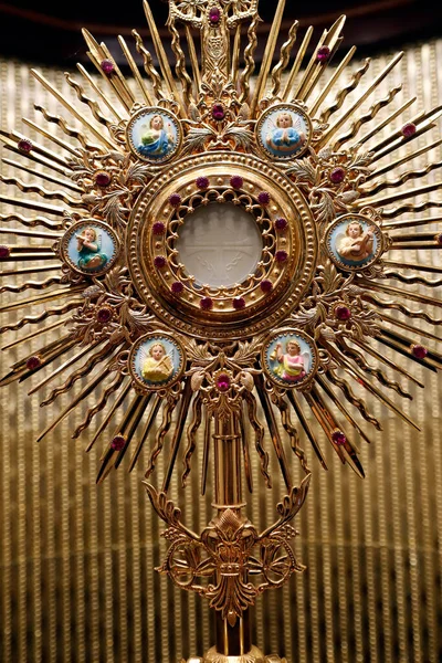 Katolická Církev Blahoslavená Svátost Monstranci Klanění Eucharistie — Stock fotografie