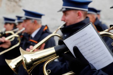 11 Kasım anma töreni var. Aziz Gervais les Bains. Fransa. 