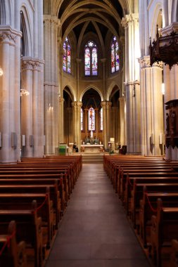 Cenevre Leydisi Bazilikası. Pazar ayini COVID-19 salgını sırasında. Cenevre. İsviçre. 