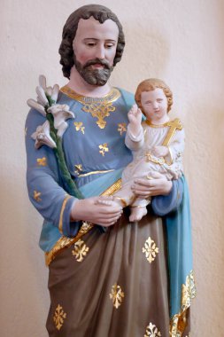  Aziz Pierre aux Liens (Aziz Peter Kilisesi). Aziz Yusuf ve bebek İsa. La Giettaz. Fransa. 