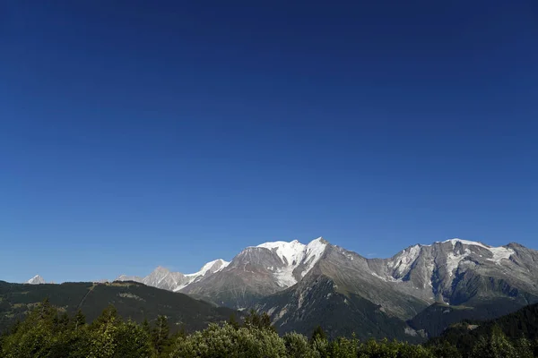 Krajobraz Alp Francuskich Lecie Wieś Mont Blanc Massif Saint Nicolas — Zdjęcie stockowe