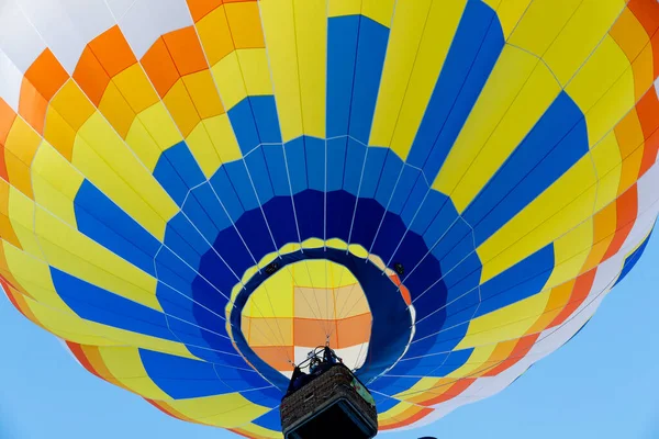 Hőlégballon Francia Alpokban Franciaország — Stock Fotó