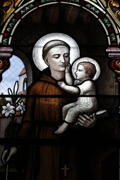 圣弗朗西斯销售教堂 缝隙玻璃窗 帕多瓦的安东尼和婴儿耶稣在一起日内瓦 — 图库照片