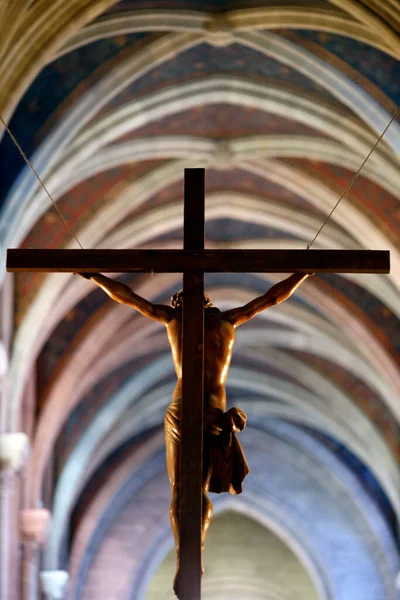 Genfi Szűzanya Bazilika Szobrászat Keresztre Feszítés Jézus Kereszten Genf Svájc — Stock Fotó