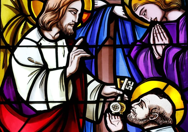 Εκκλησία Του Αγίου Μωρίς Γυαλί Ασφαλείας Ιησούς Δίνει Κλειδιά Του — Φωτογραφία Αρχείου
