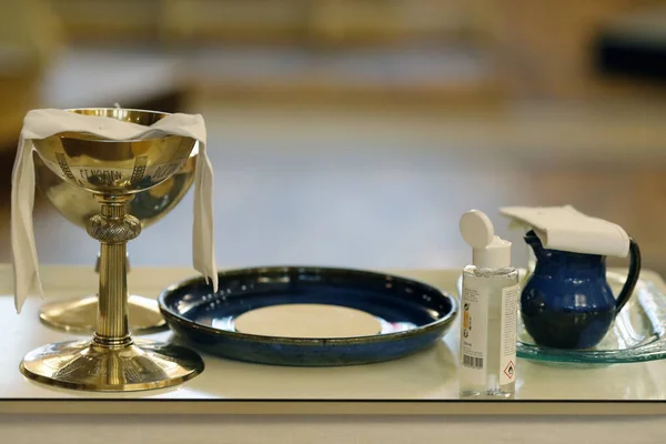 Епідемія Коронавірусу Covid Святкування Недільної Меси Євхаристія Аннесі Франція — стокове фото
