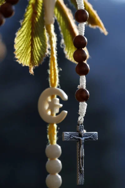 Christianity and Islam 2 monotheistic religions. Christian cross and islamic cross and crescent :  Interreligious symbols.