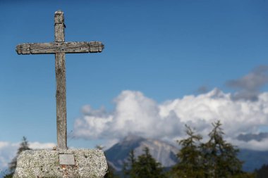 Tahta süvari haçı. Col de la Forclaz. İsviçre. 