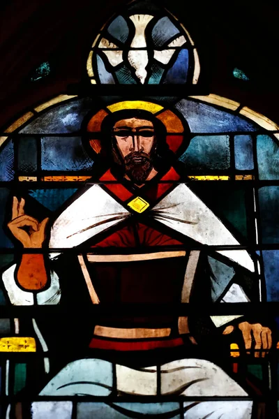 Abteikirche Romainmotier Bleiglasfenster Christus Herrlichkeit Schweiz — Stockfoto