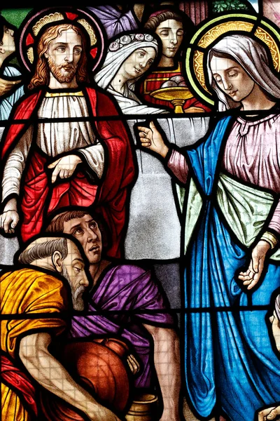 圣母院Graces教堂 缝隙玻璃窗 在加那城的婚礼上 水变成酒是耶稣的第一个奇迹 — 图库照片