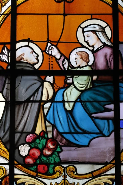 圣凯瑟琳 霍普托 纽夫教堂 缝隙玻璃窗 圣多米尼克接受圣母的玫瑰 — 图库照片