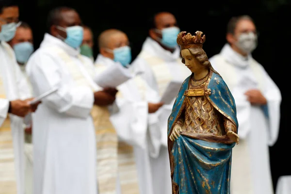 Katholieke Kerk Tijdens Covid Epidemie Viering Van Mis Heiligdom Van — Stockfoto