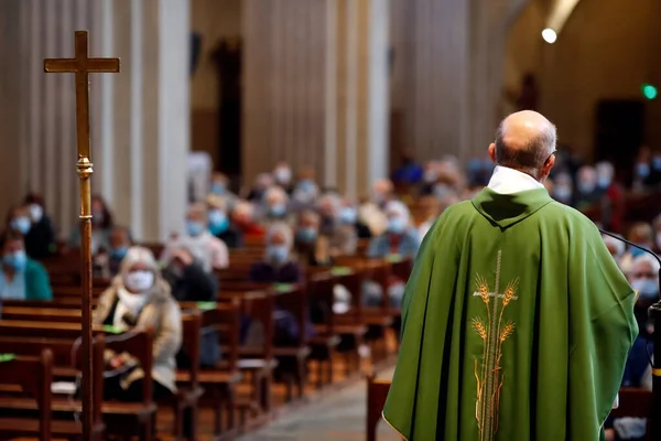 Église Catholique Pendant Épidémie Covidé Célébration Liturgie Parole Sallanches France — Photo