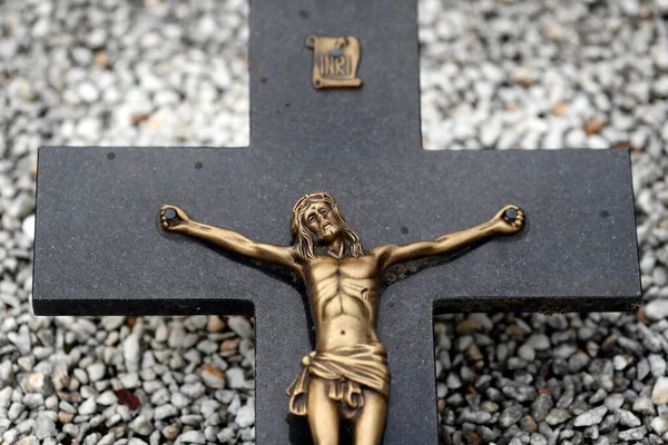 Mezarlıkta Bir Mezar Haç Haç Çarmıha Gerilmiş Annecy Fransa — Stok fotoğraf