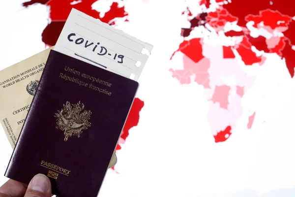 コロナウイルスの流行 Covid ウェブサイト 世界的なパンデミックを示す世界地図 旅行のための新しいルール フランス — ストック写真